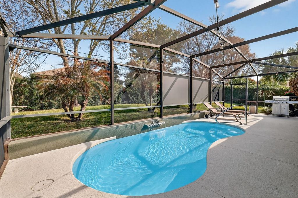 Photo of 319 Eastridge Drive, Eustis, FL 32726 (MLS # G5107829)