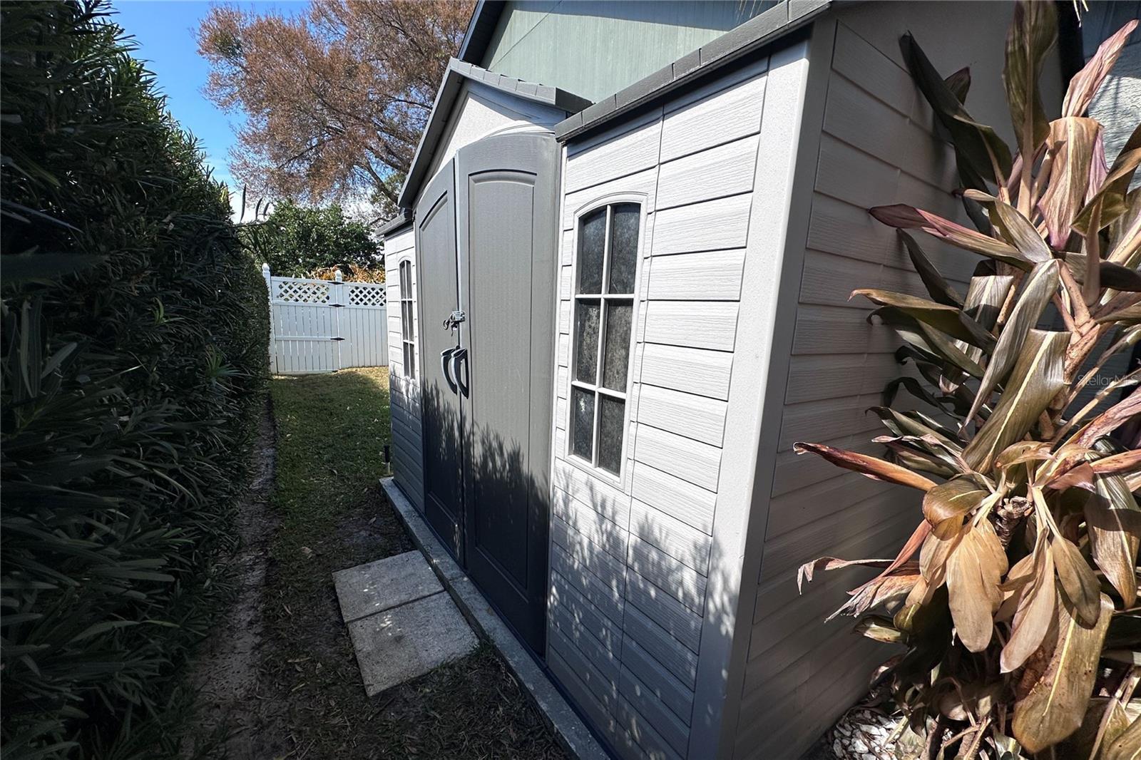 EUSTIS CROOKED LAKE RIDGE ADD 01 - Residential