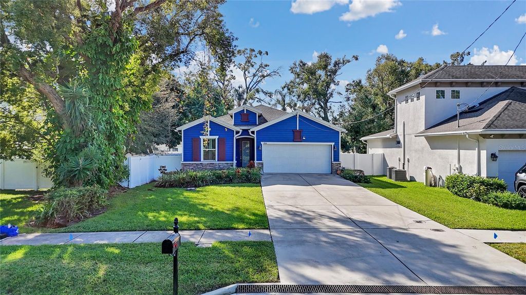 Photo of 2806 W Saint Isabel Street, Tampa, FL 33607 (MLS # TB8457113)