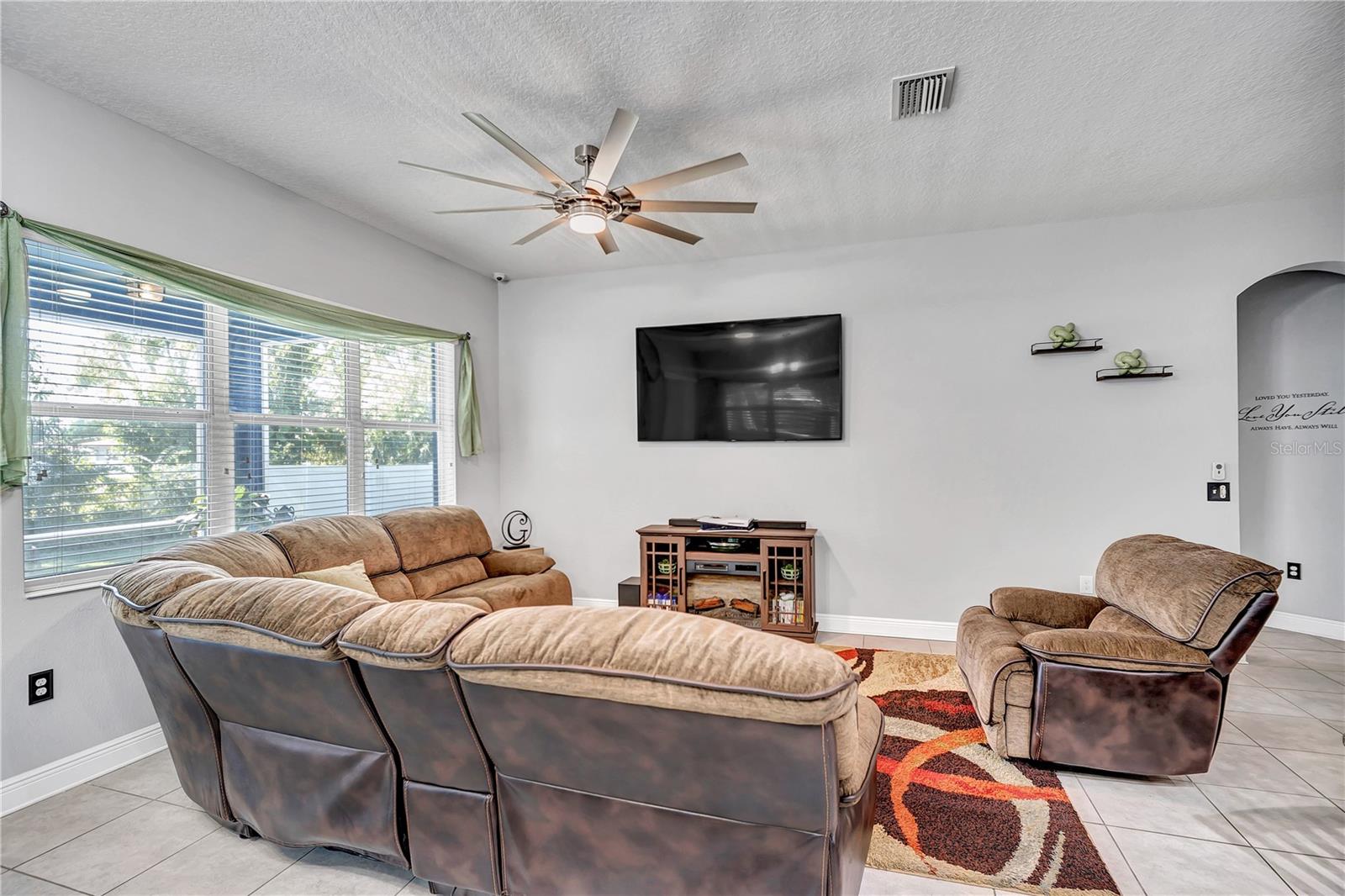 COLLINS ARMENIA PARK - Residential