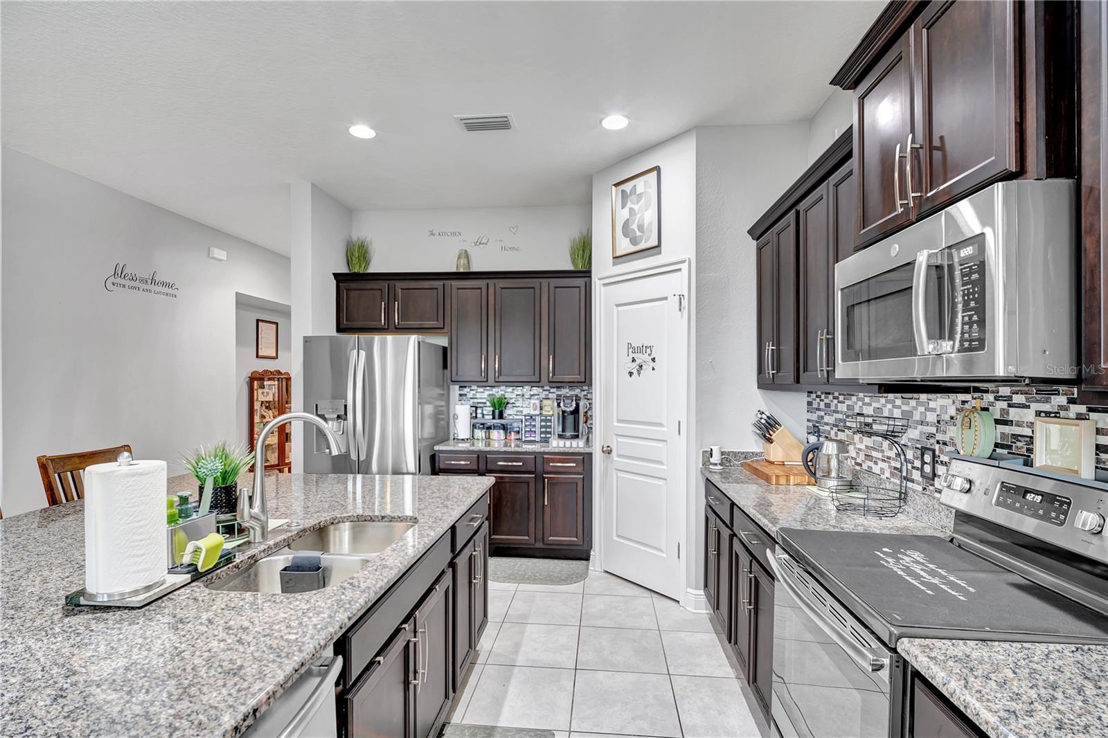 COLLINS ARMENIA PARK - Residential