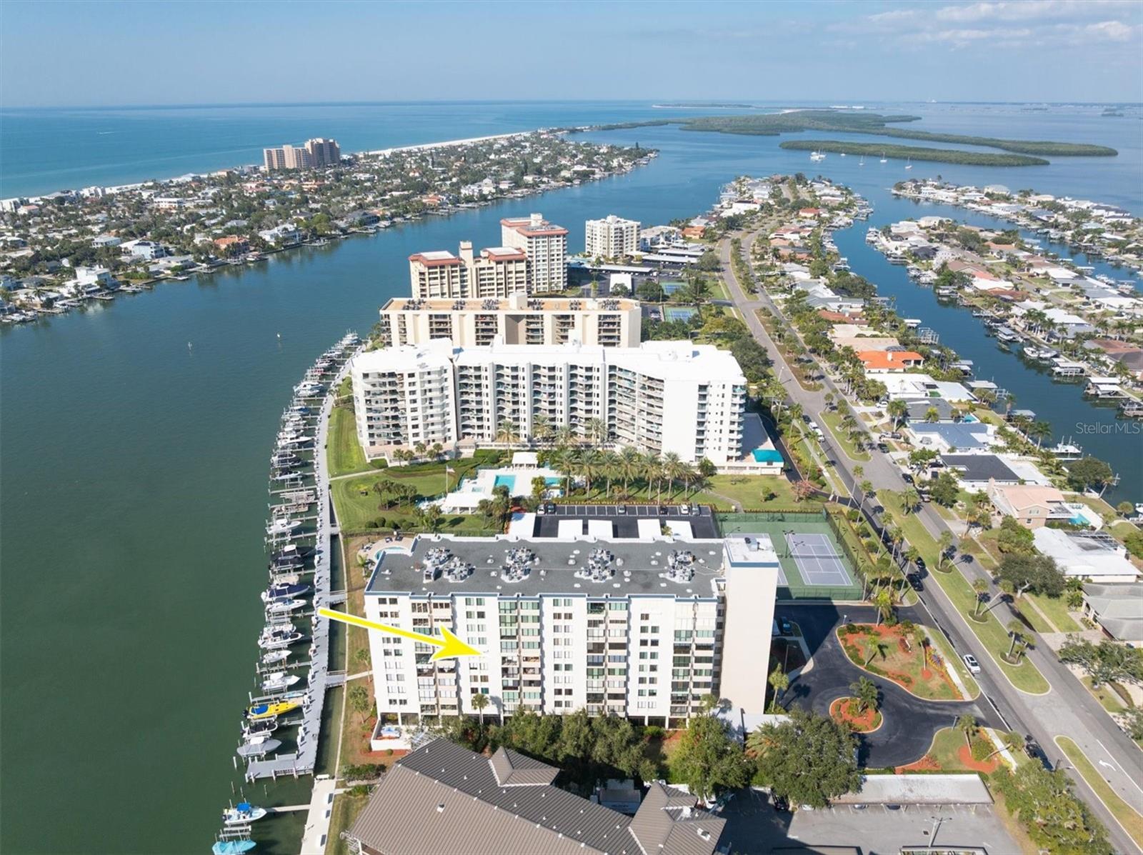 DIAMOND ISLE CONDO - Residential