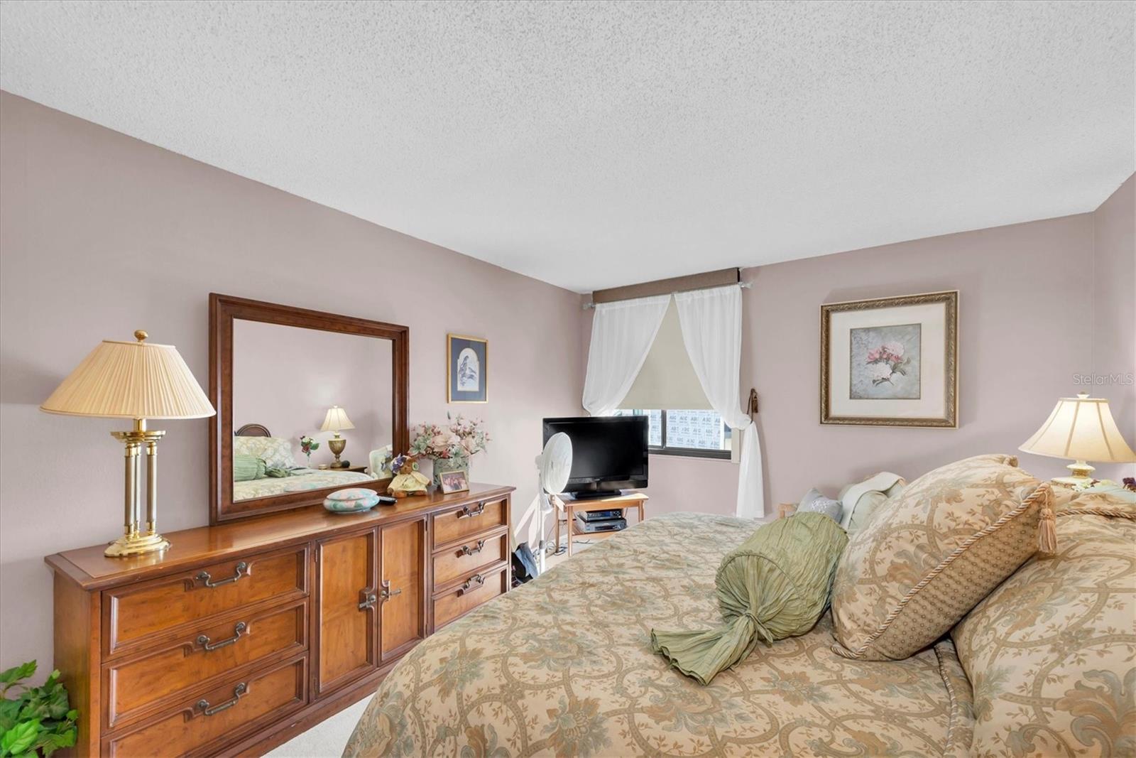 DIAMOND ISLE CONDO - Residential