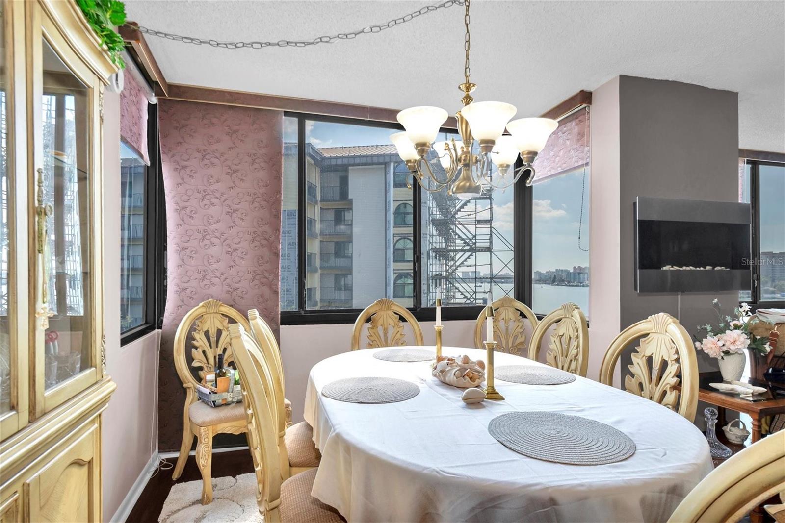 DIAMOND ISLE CONDO - Residential