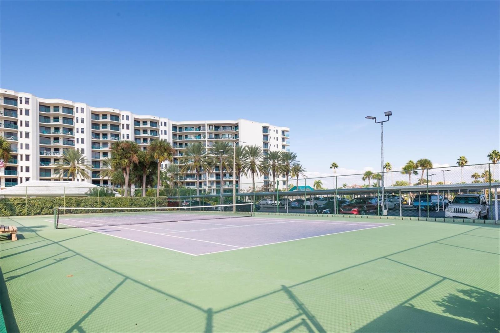 DIAMOND ISLE CONDO - Residential