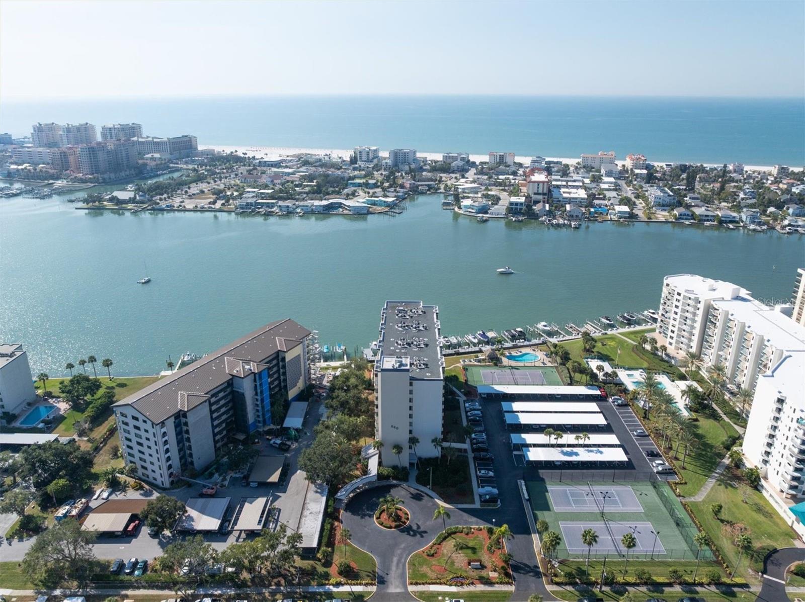 DIAMOND ISLE CONDO - Residential