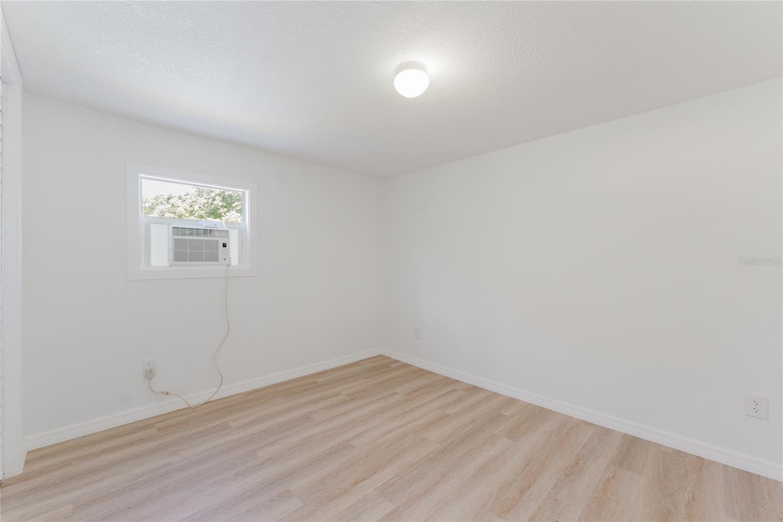 EAST MARION ESTATE - Residential