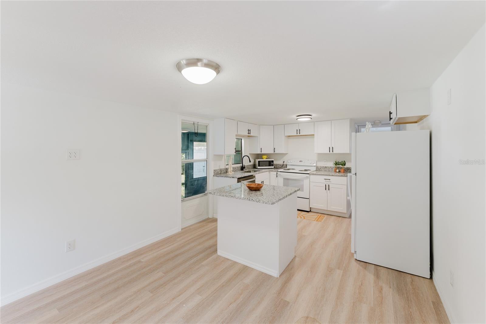 EAST MARION ESTATE - Residential