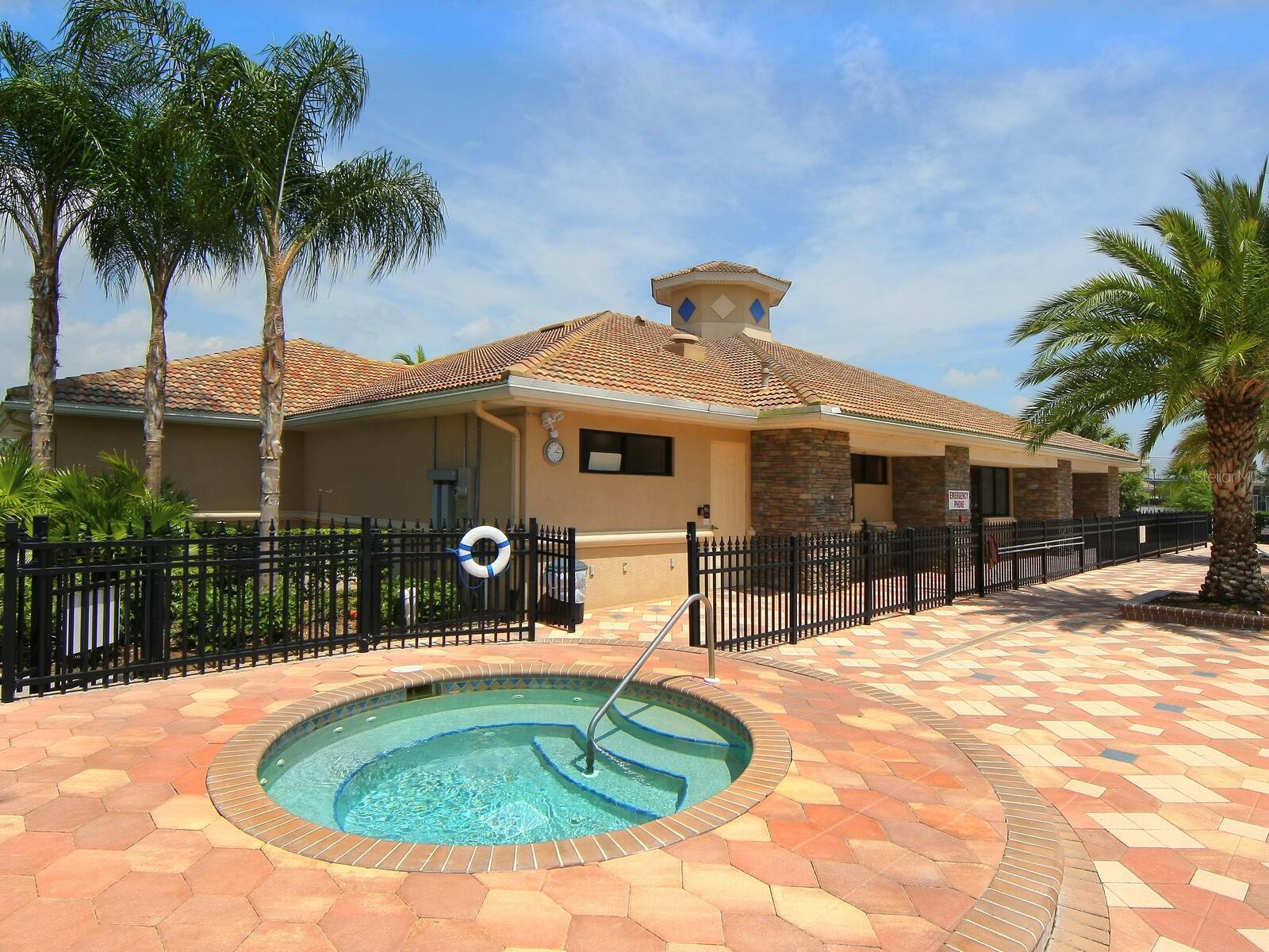 STONEYBROOK ARBOR GREENS 1 - Residential