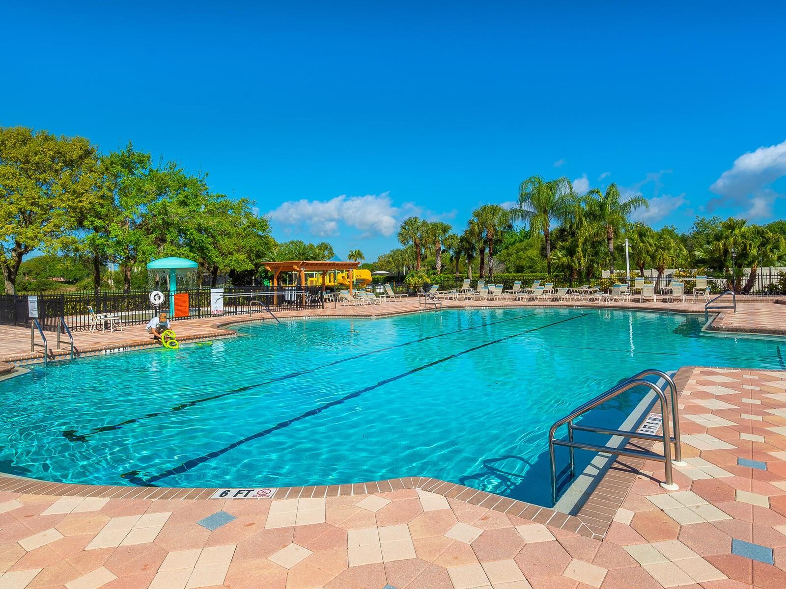 STONEYBROOK ARBOR GREENS 1 - Residential