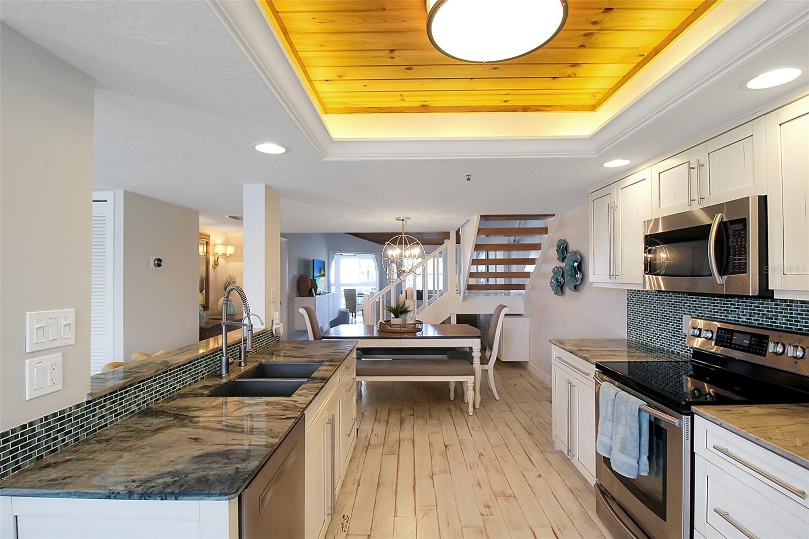 GULF & BAY CLUB BAYSIDE - Residential Lease