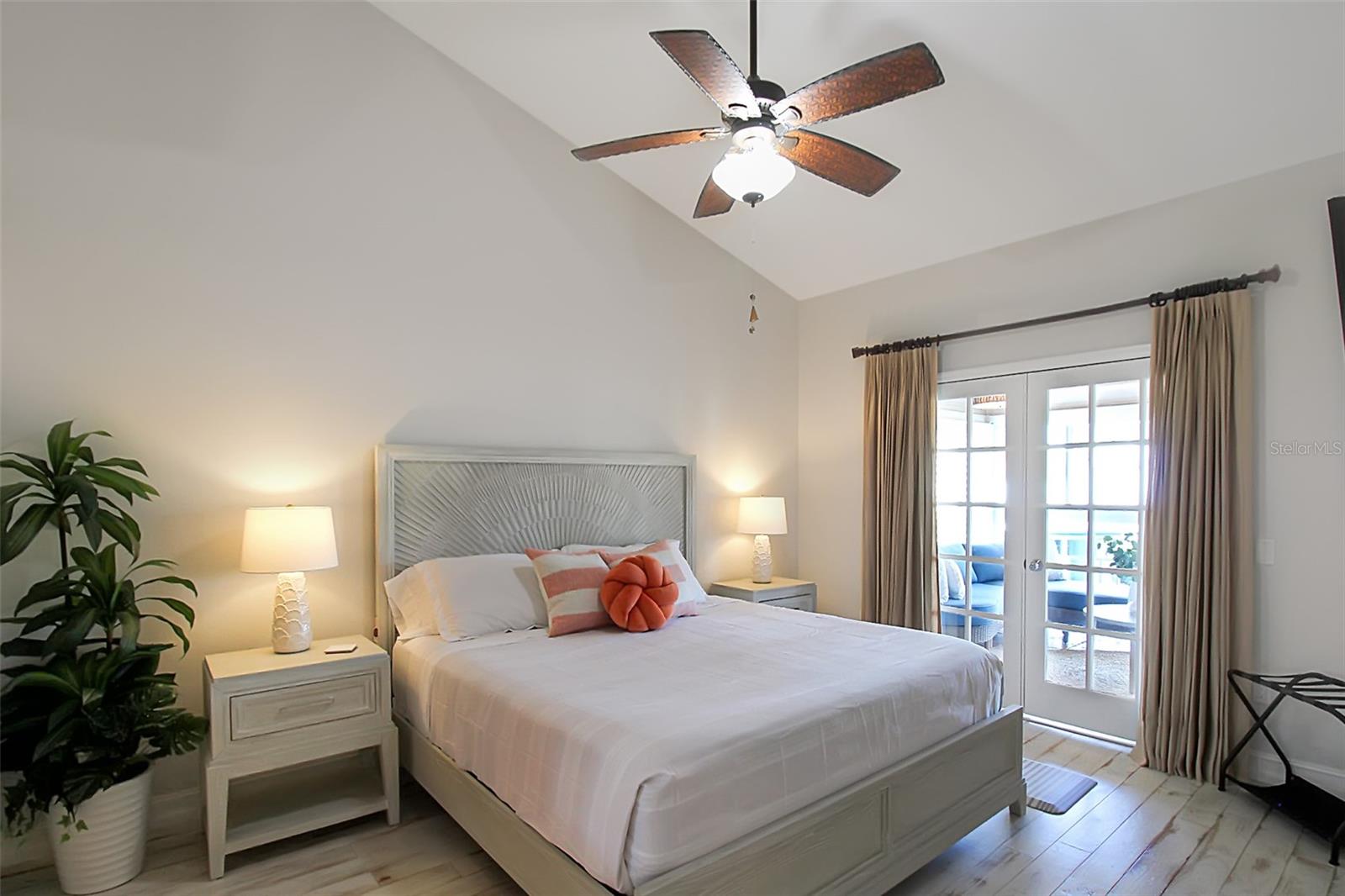 GULF & BAY CLUB BAYSIDE - Residential Lease