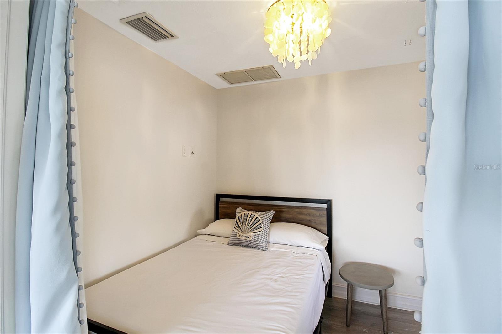 GULF & BAY CLUB BAYSIDE - Residential Lease