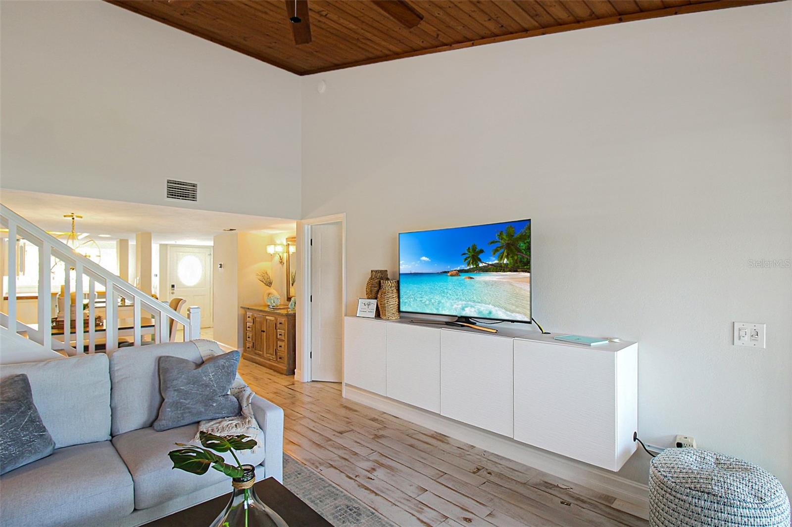 GULF & BAY CLUB BAYSIDE - Residential Lease