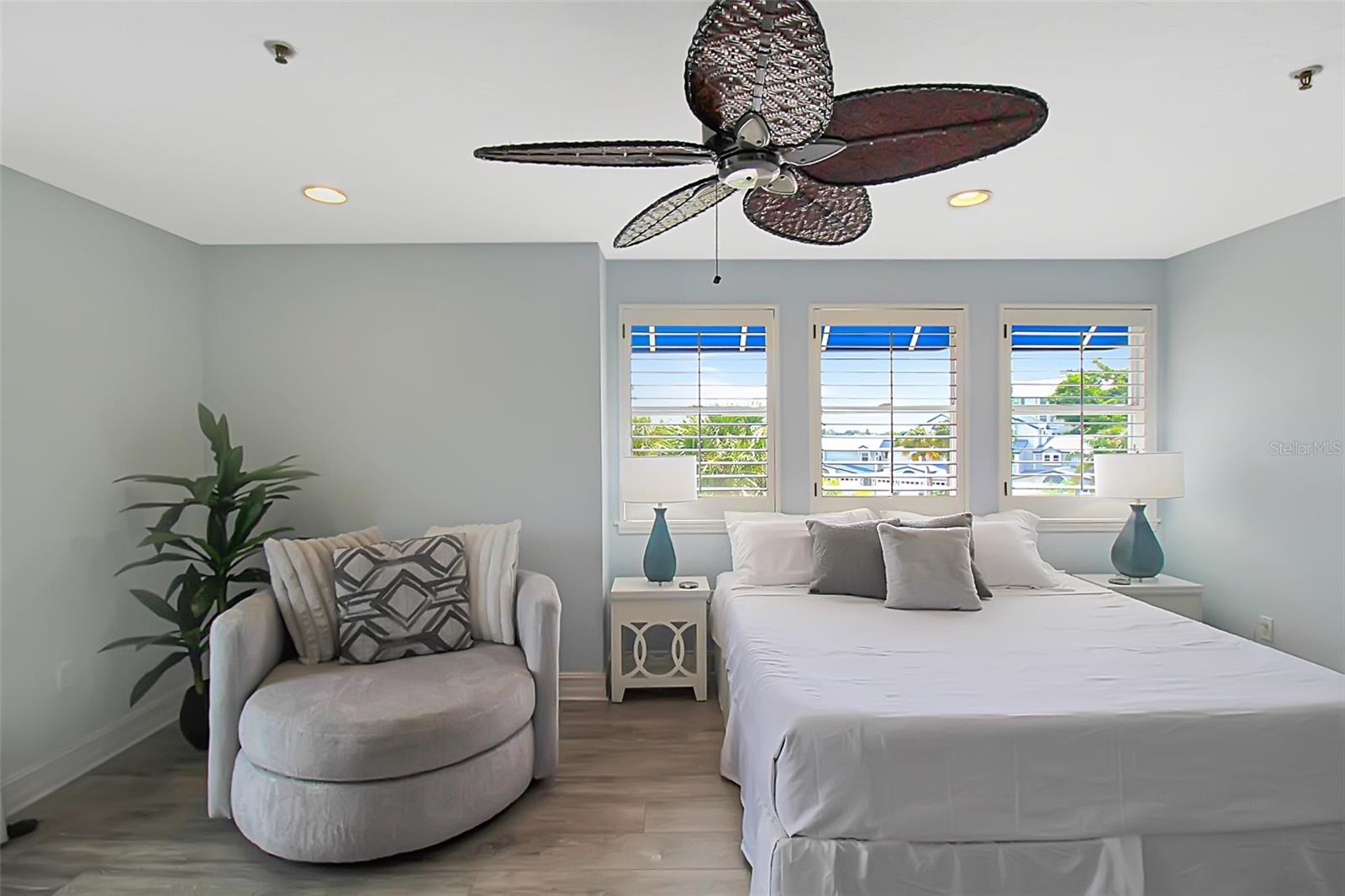 GULF & BAY CLUB BAYSIDE - Residential Lease