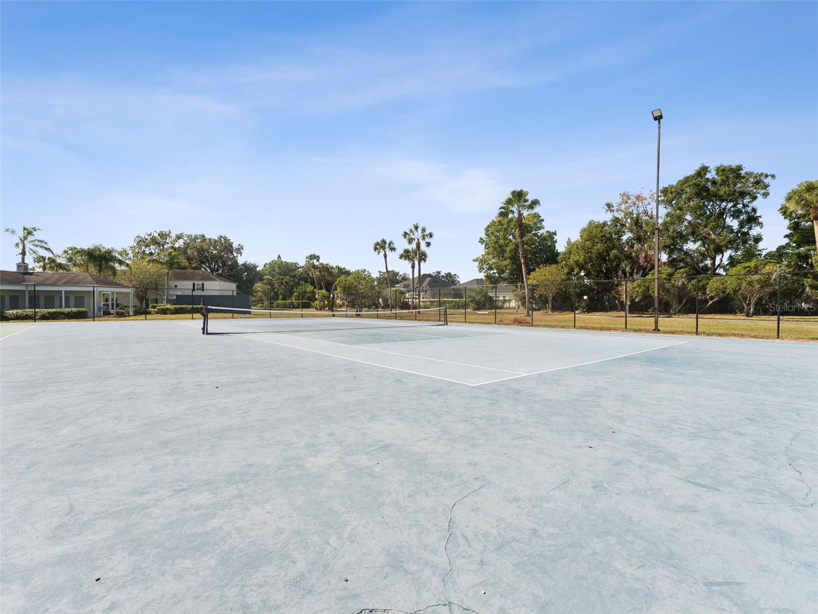 WHISPERING OAKS - Residential Lease