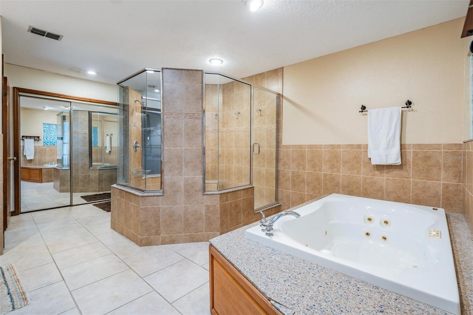 PEMBERTON CREEK - Residential