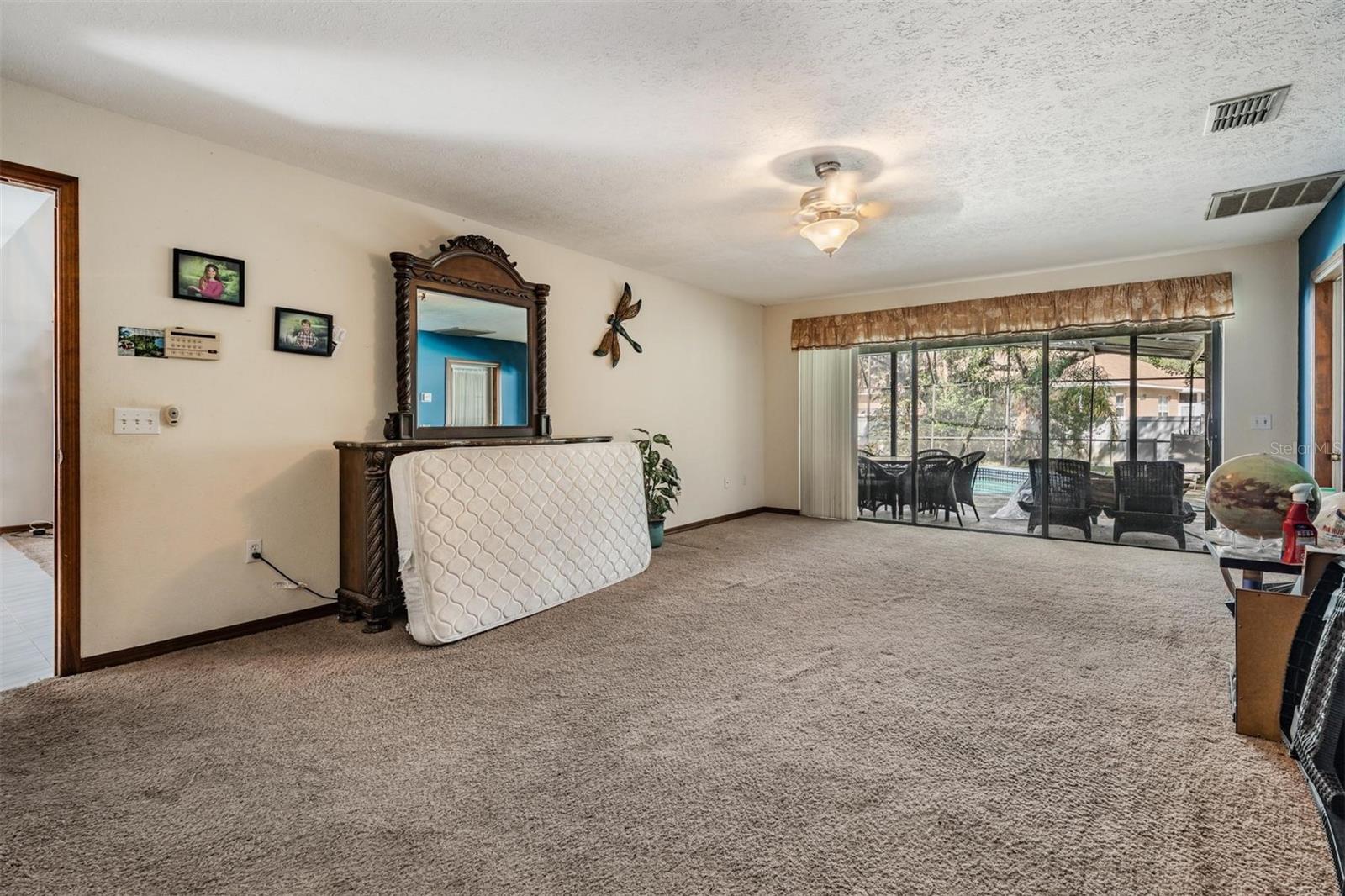 PEMBERTON CREEK - Residential