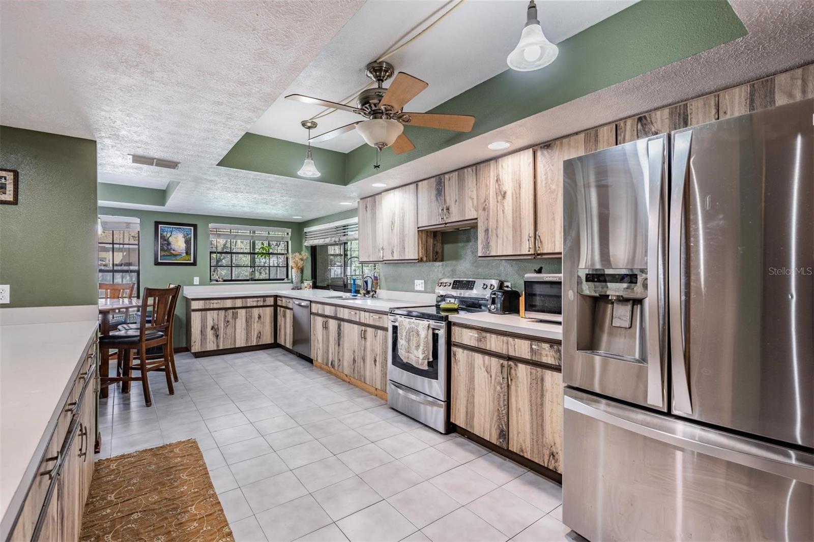 PEMBERTON CREEK - Residential