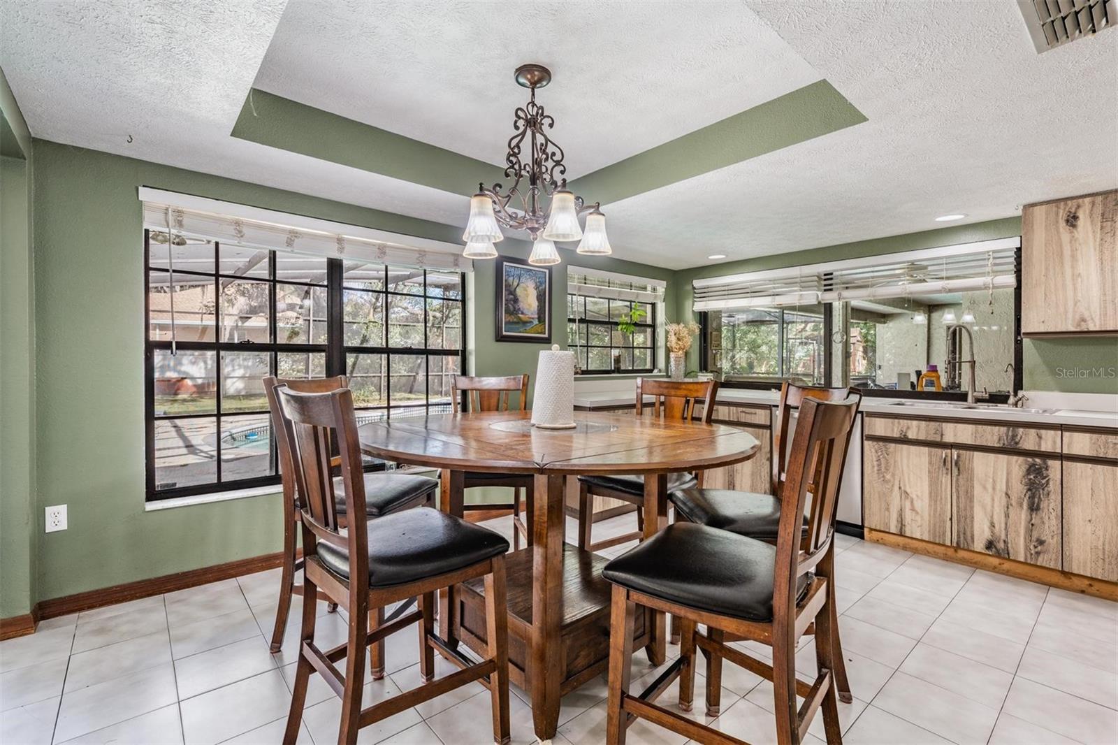 PEMBERTON CREEK - Residential