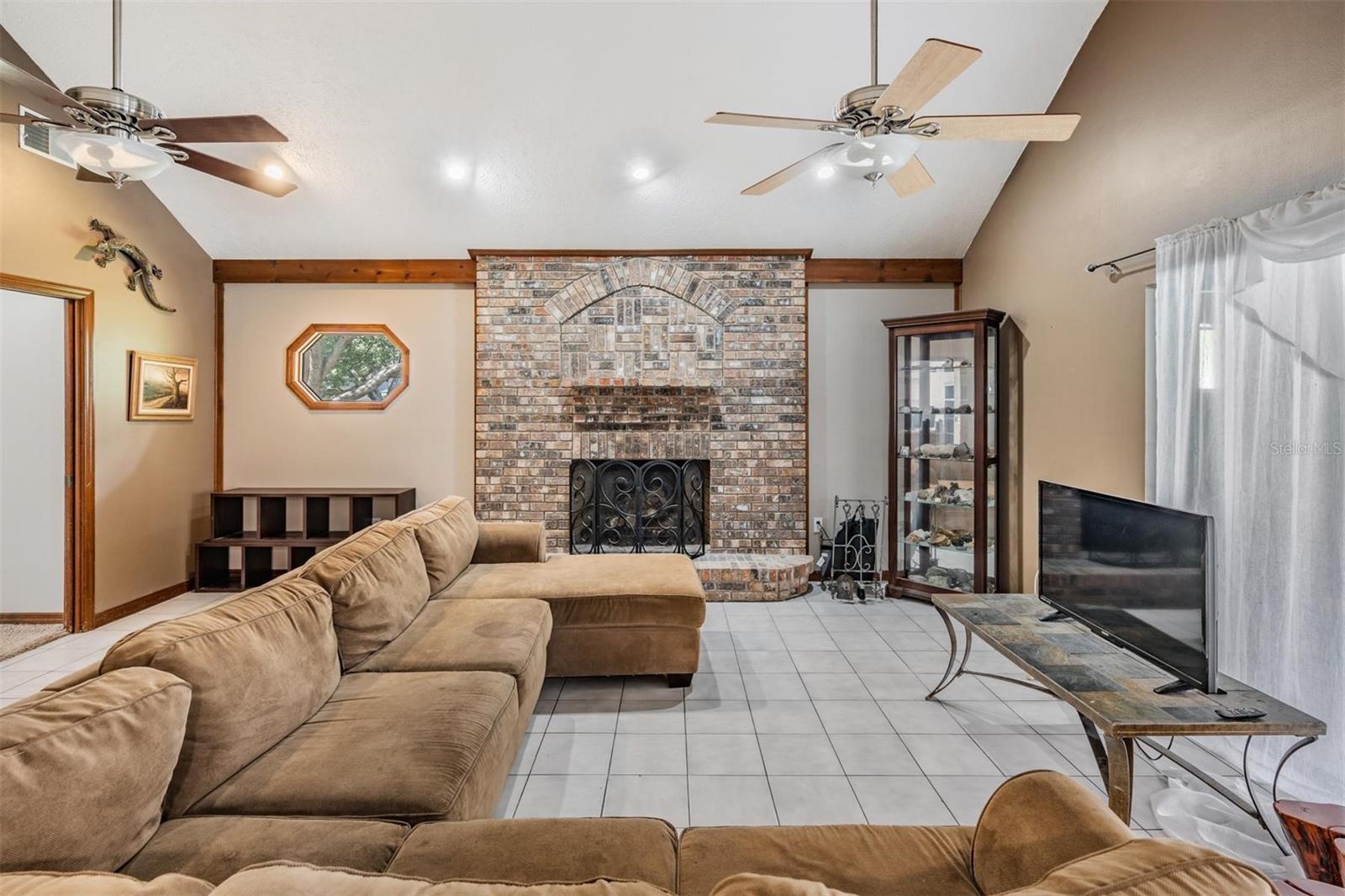 PEMBERTON CREEK - Residential