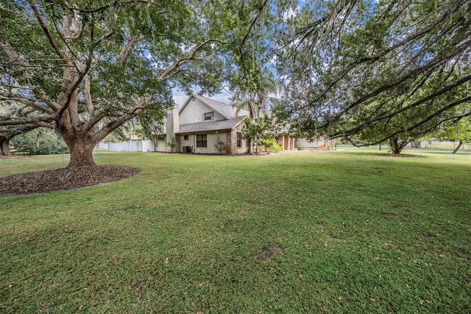 PEMBERTON CREEK - Residential