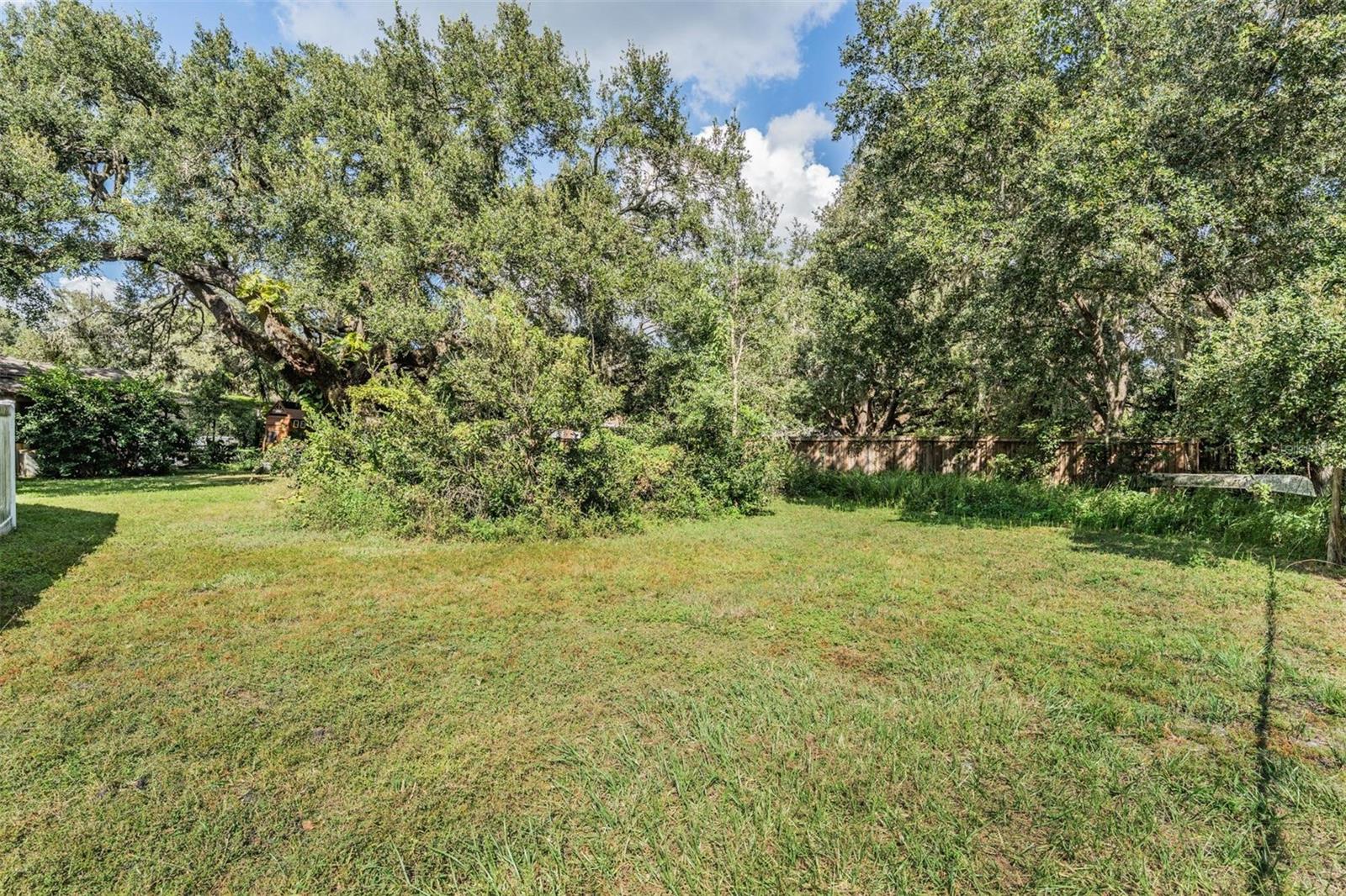 PEMBERTON CREEK - Residential