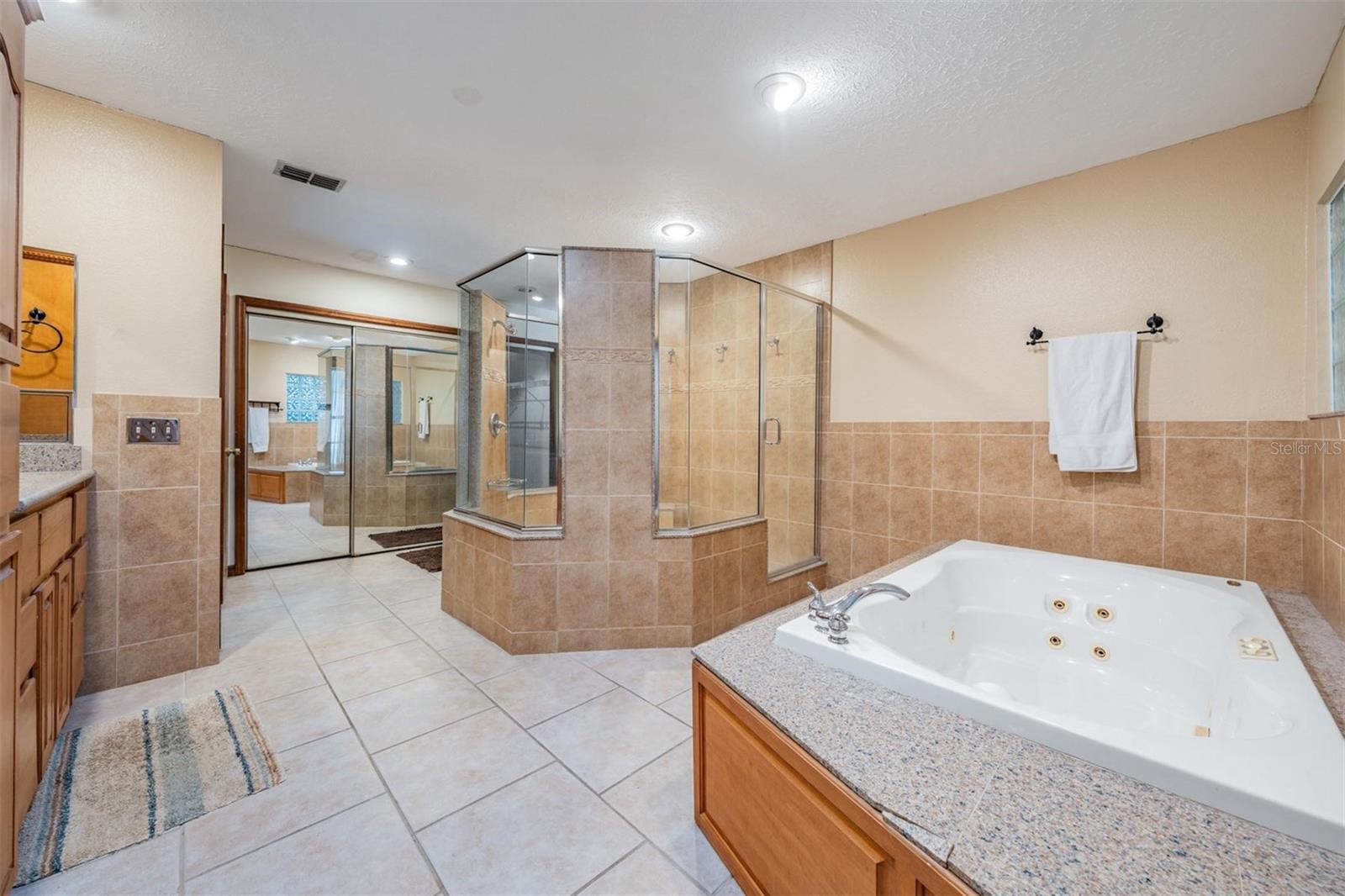 PEMBERTON CREEK - Residential