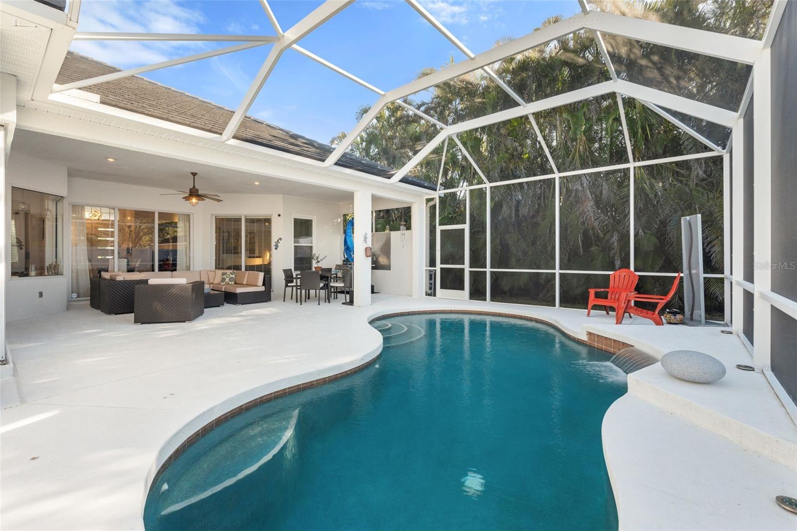 826 OAK BRIAR LANE