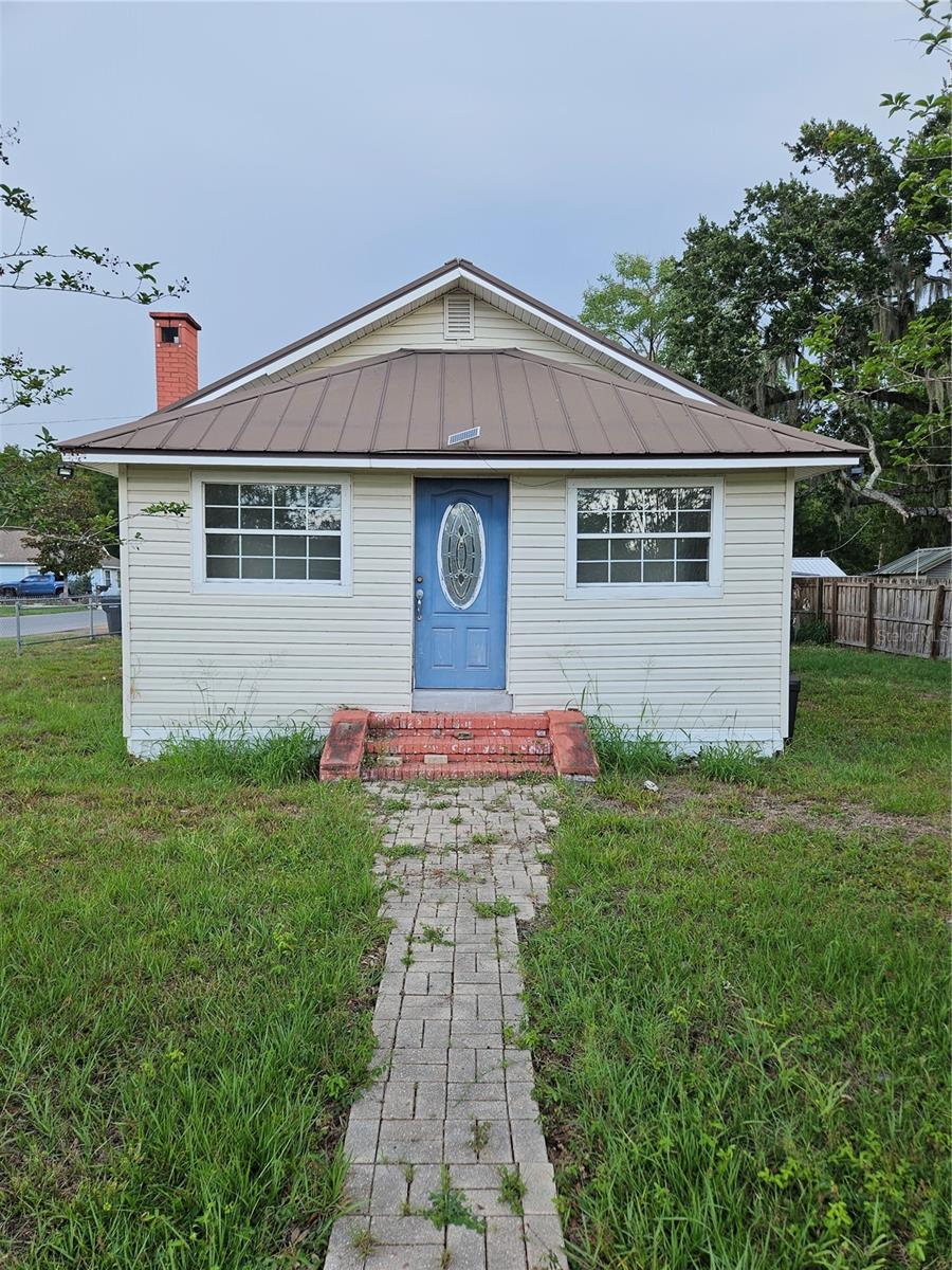 220 DIXIE HIGHWAY