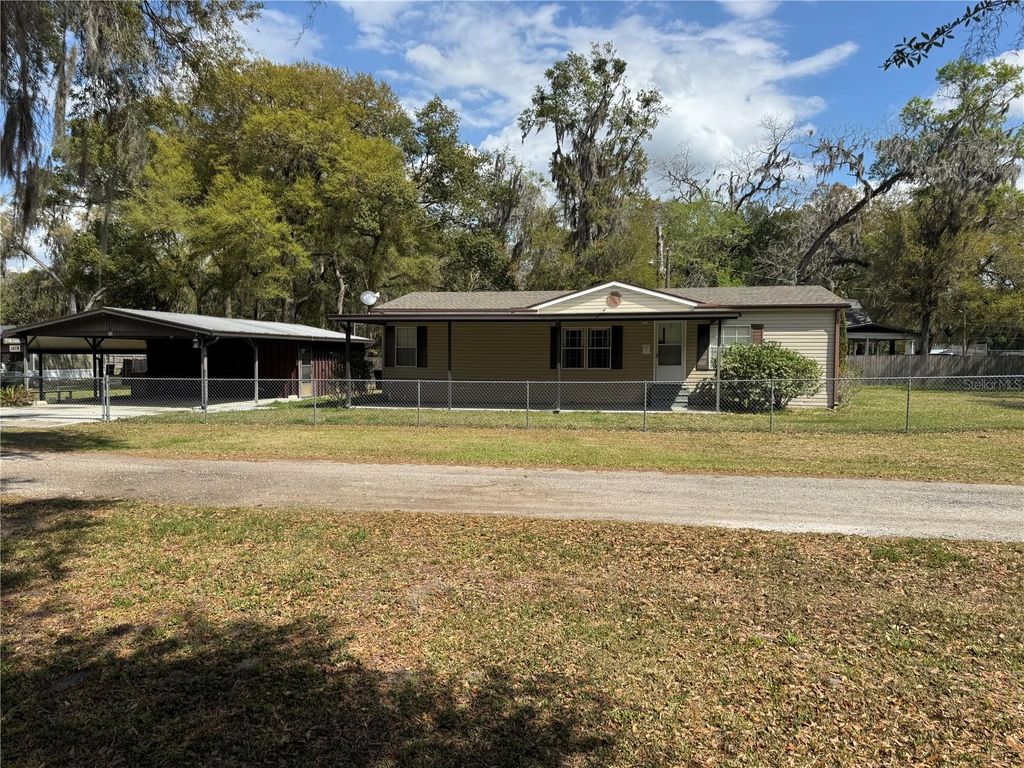 Photo of 14370 NE 150th Avenue, Waldo, FL 32694 (MLS # GC538500)