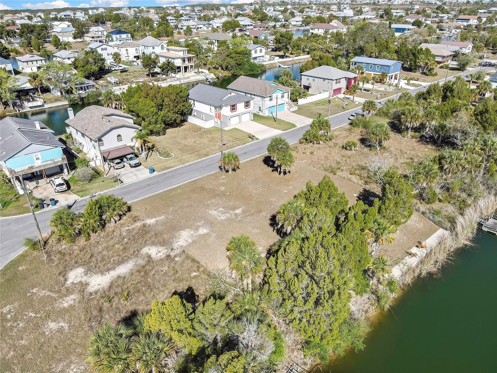 HERNANDO BEACH - Land