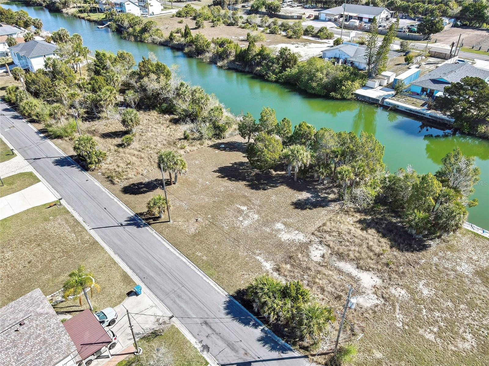 HERNANDO BEACH - Land