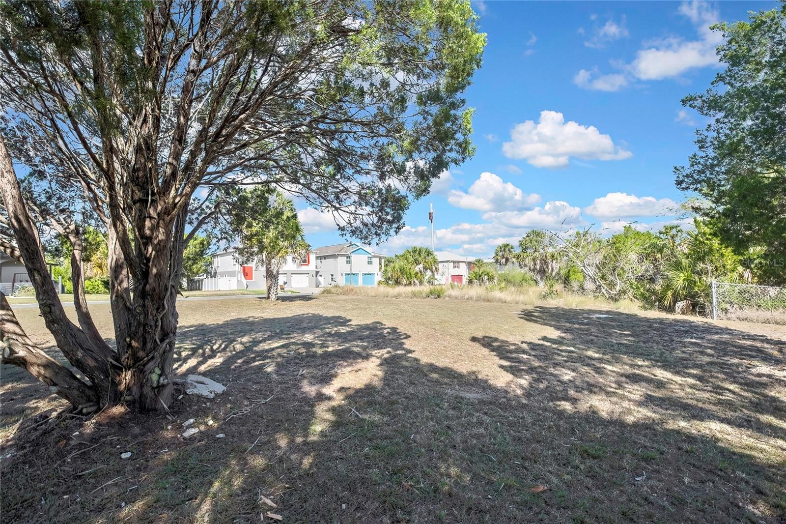 HERNANDO BEACH - Land