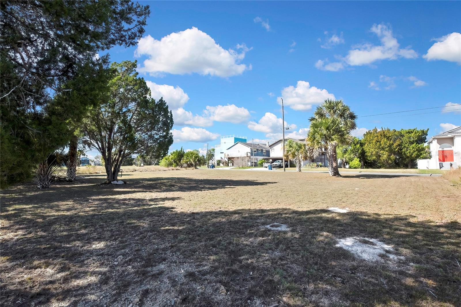 HERNANDO BEACH - Land