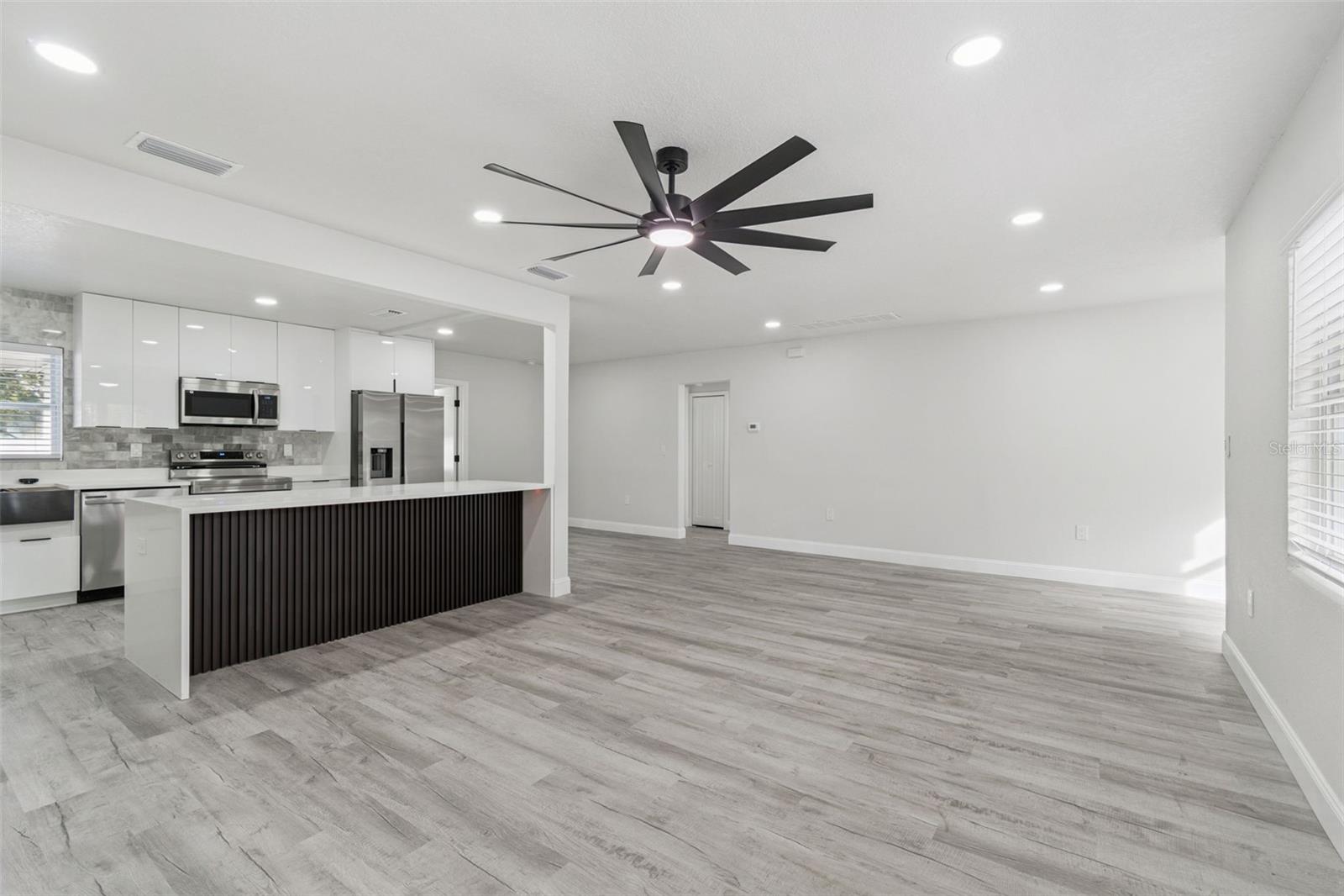 TEMPLE TERRACE - Residential