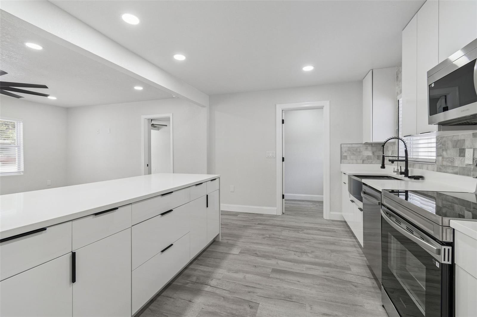 TEMPLE TERRACE - Residential