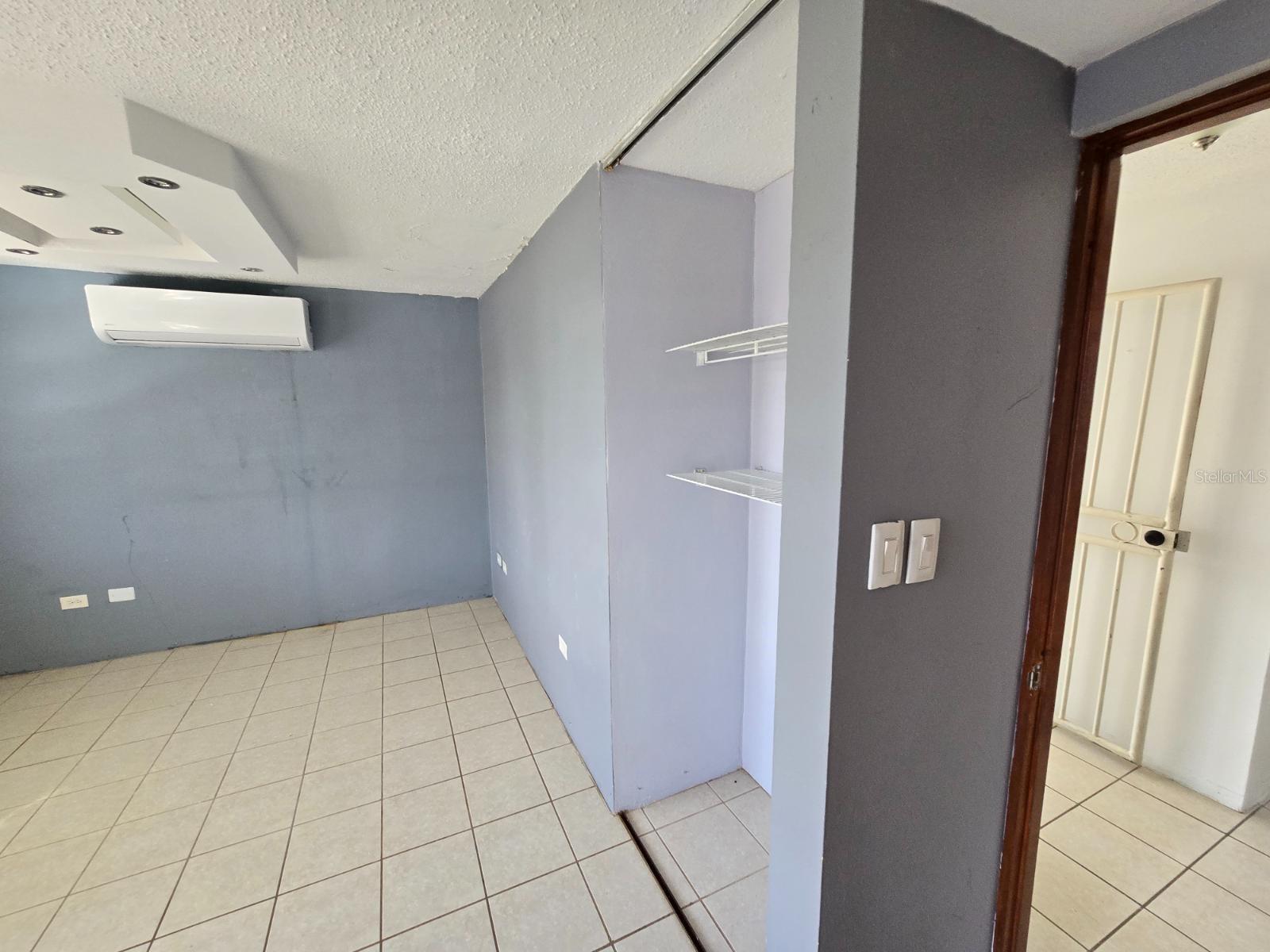 RIVER VALLEY - Residential