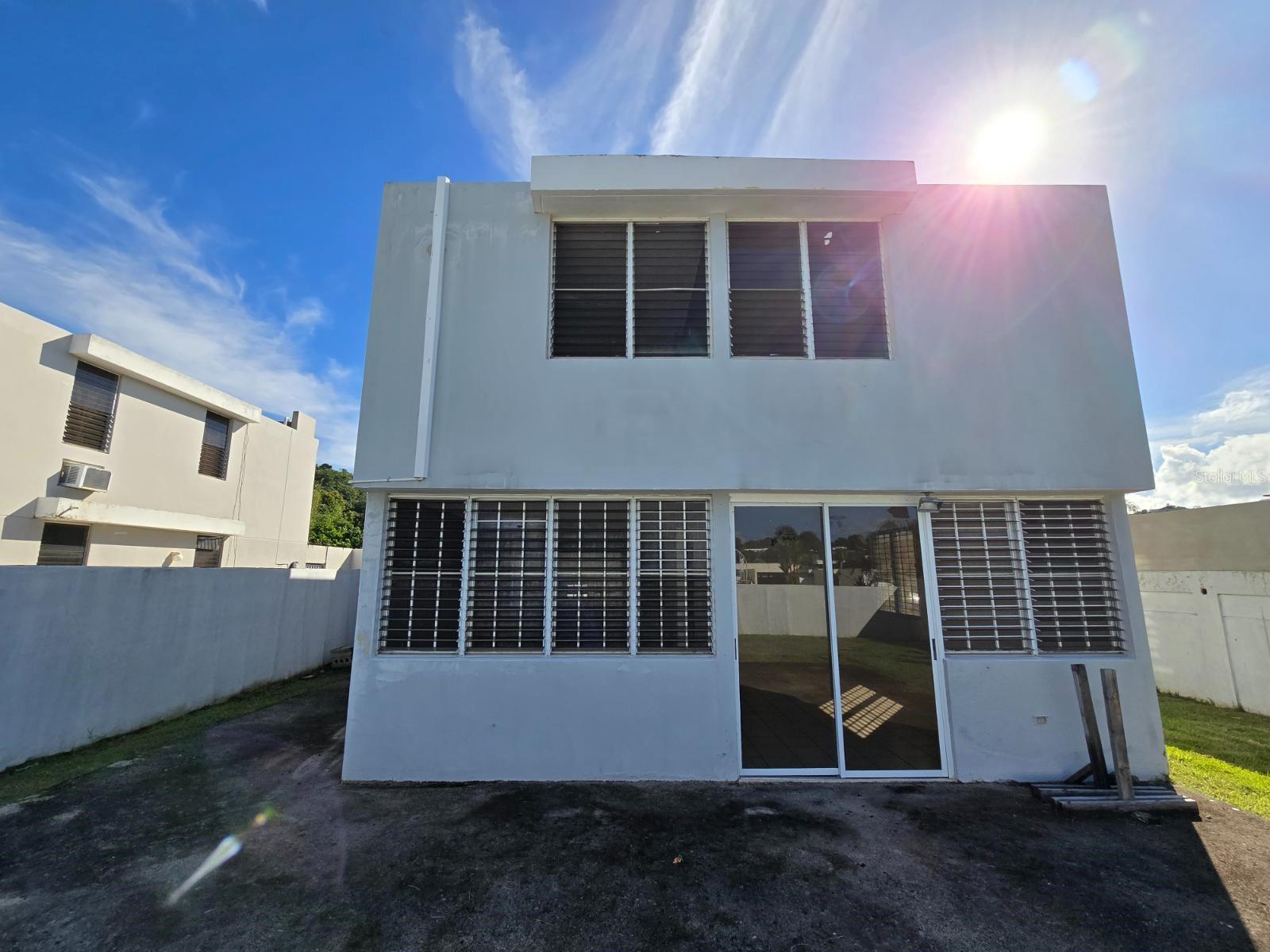 RIVER VALLEY - Residential