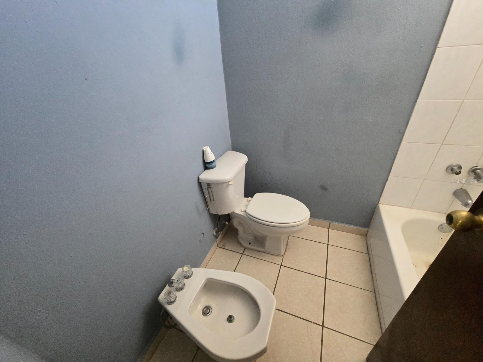 RIVER VALLEY - Residential