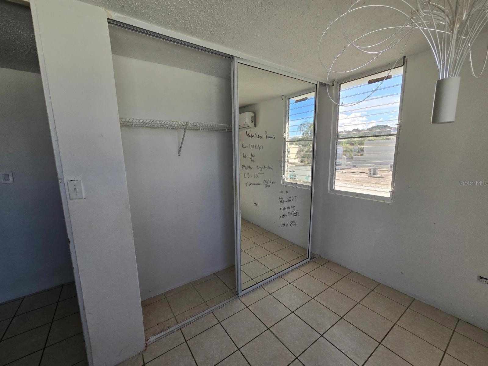 RIVER VALLEY - Residential