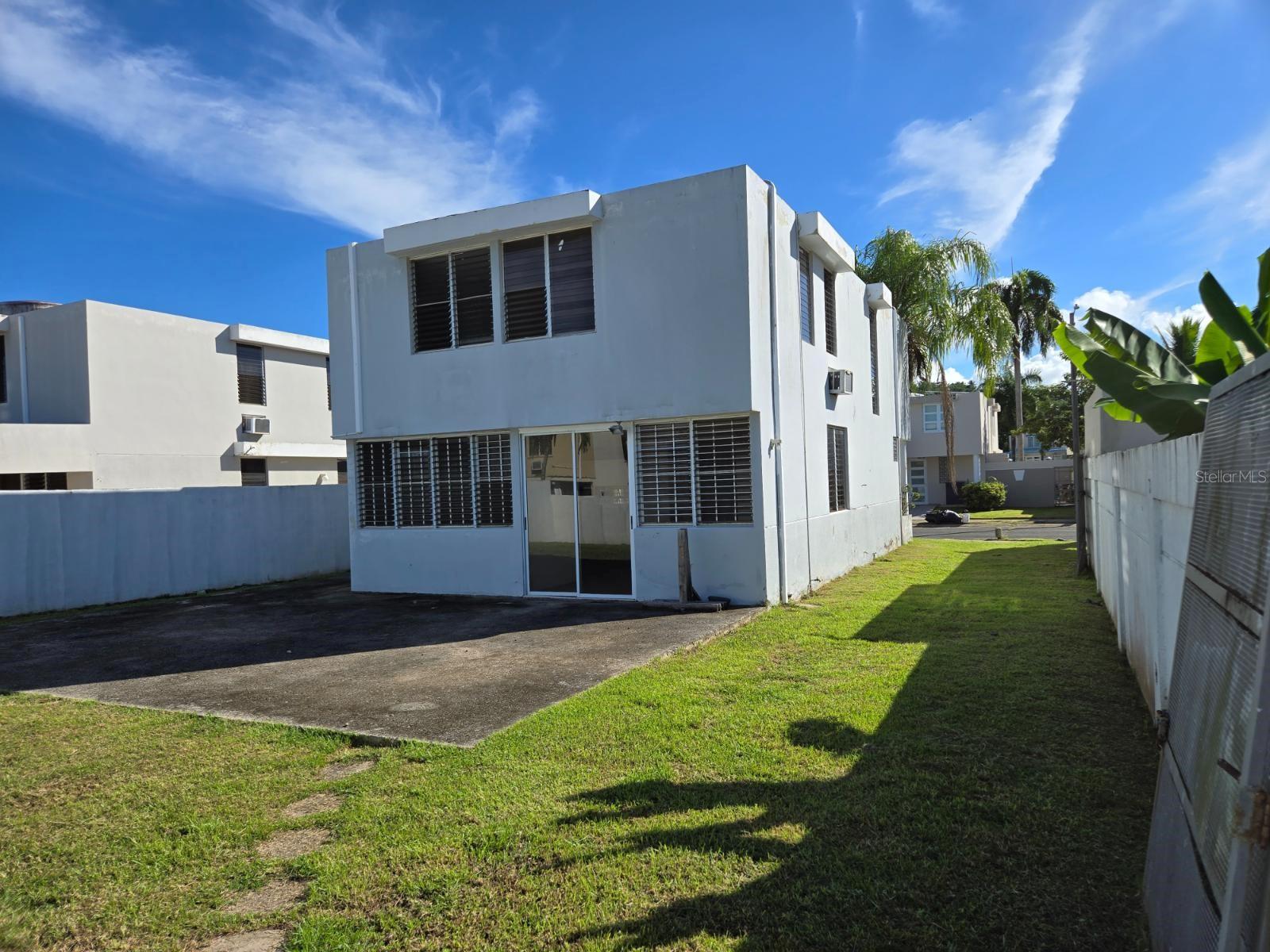 RIVER VALLEY - Residential