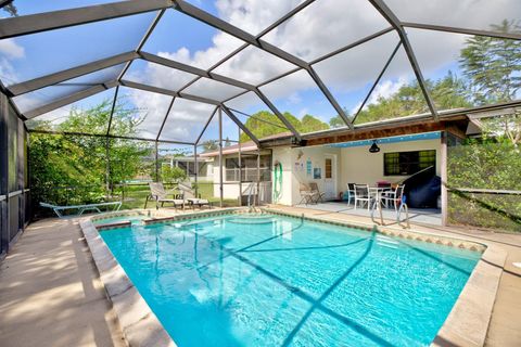 A home in SEBRING