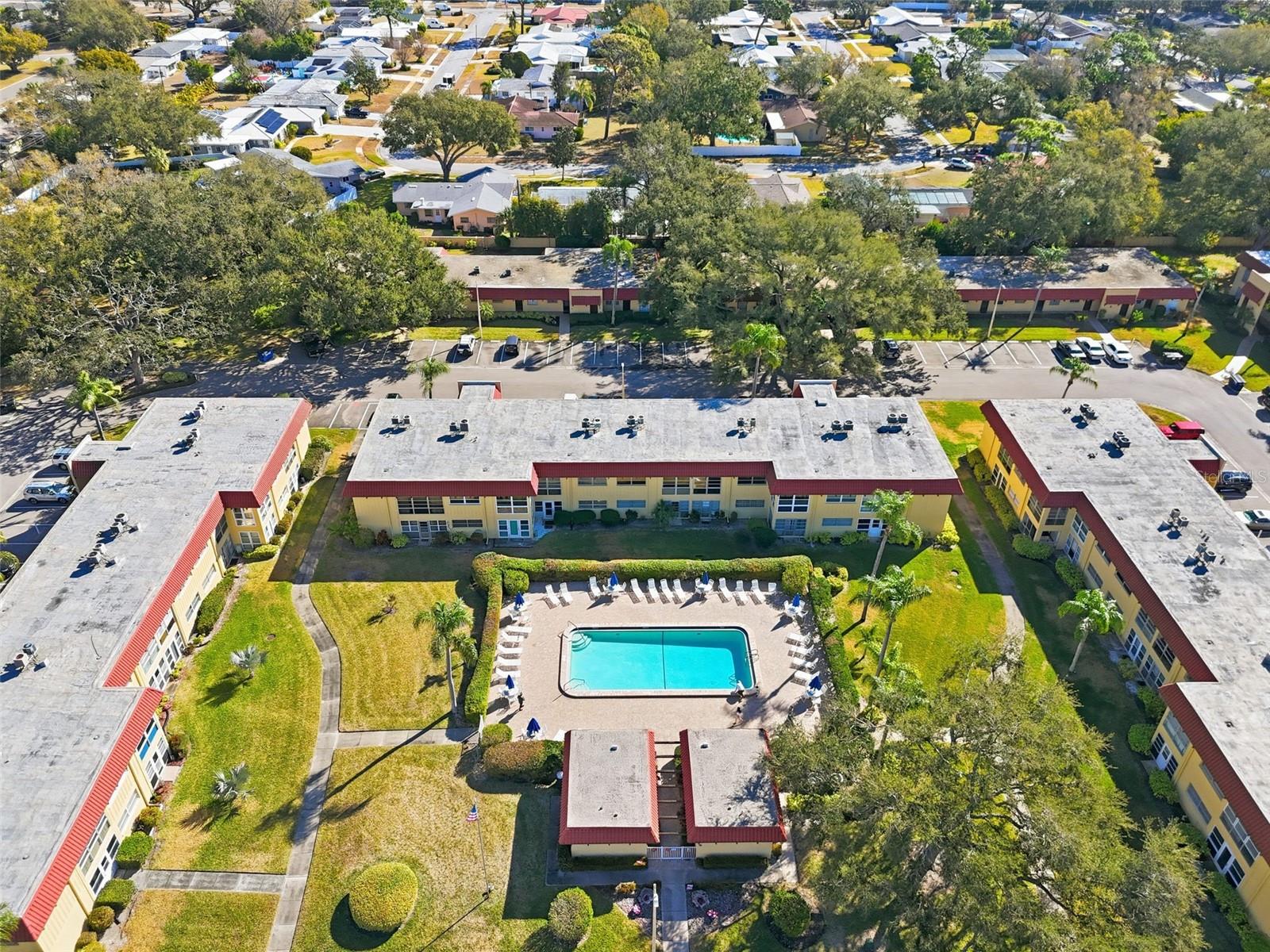 PENNWOOD MANOR - Residential