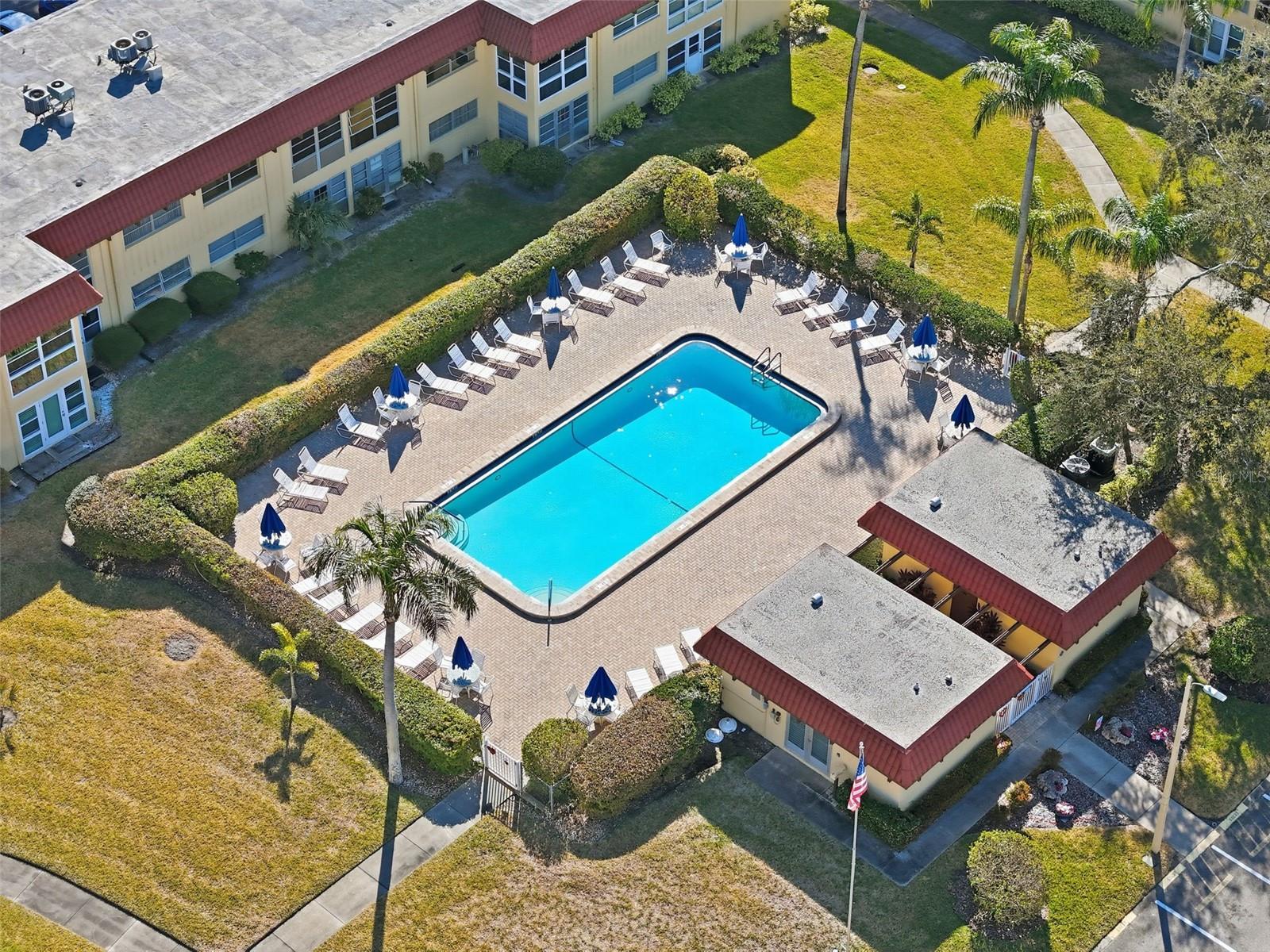 PENNWOOD MANOR - Residential