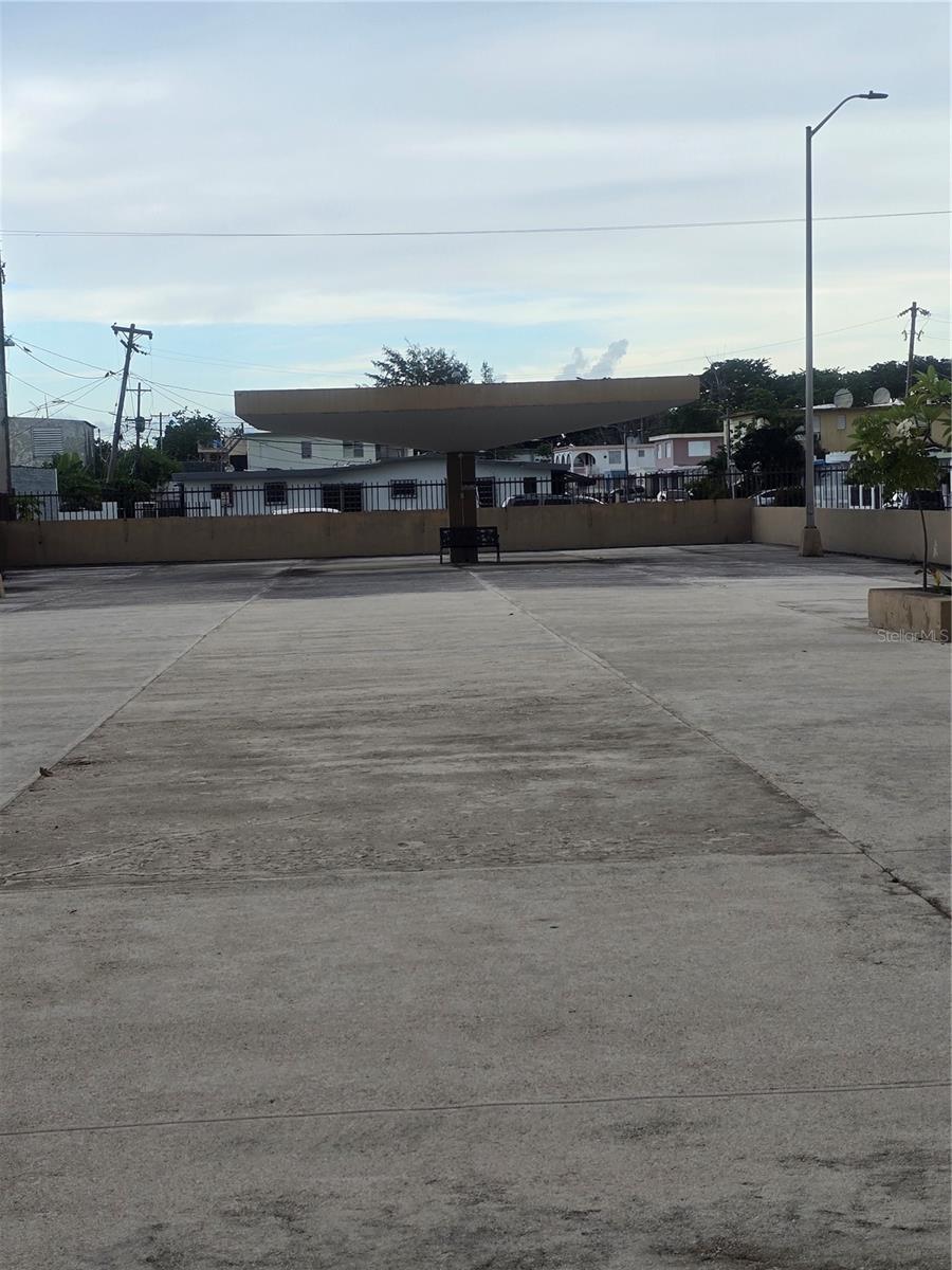 COND. GOLDEN TOWER - Residential