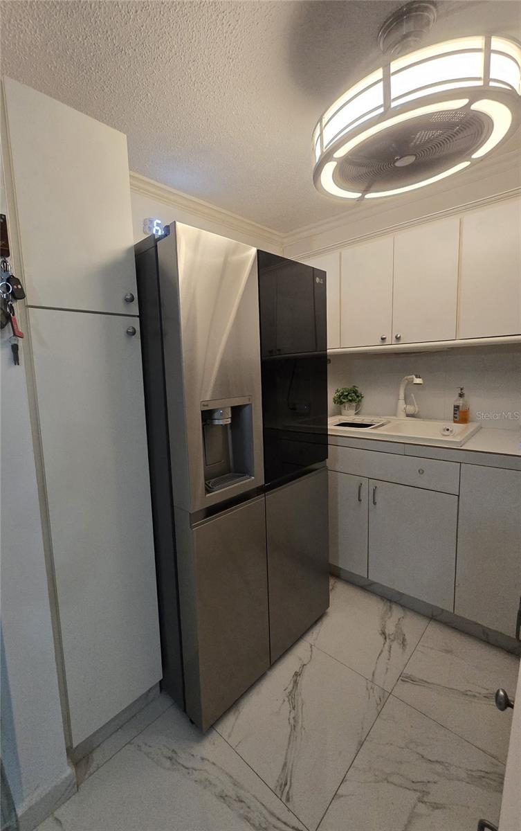 COND. GOLDEN TOWER - Residential