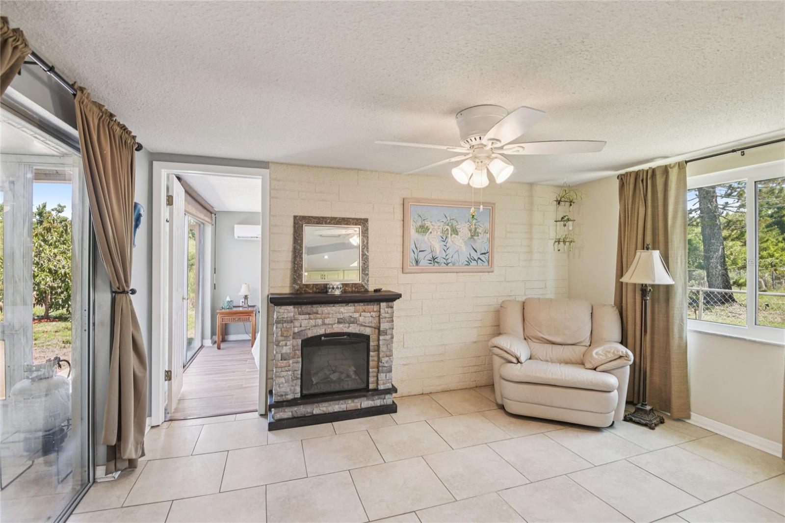 HOLIDAY LAKE ESTATES - Residential