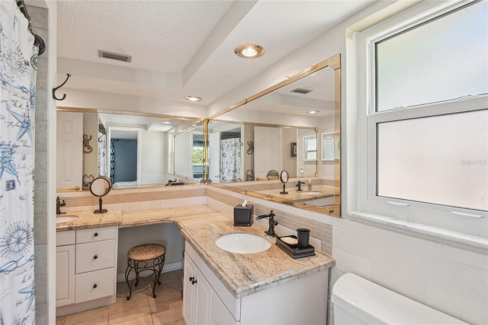 HOLIDAY LAKE ESTATES - Residential