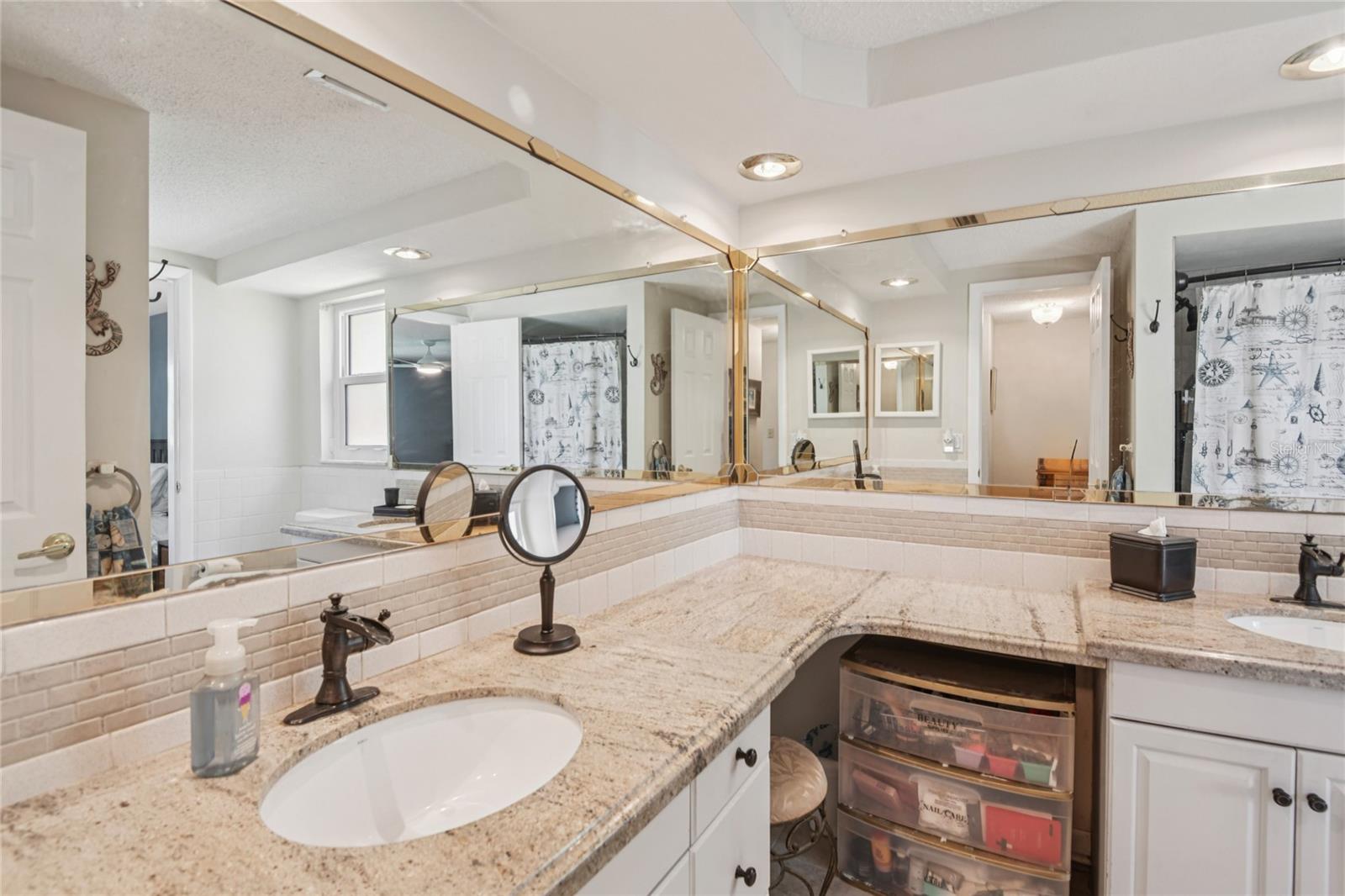 HOLIDAY LAKE ESTATES - Residential